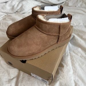 UGG Classic Ultra Mini in Chestnut
